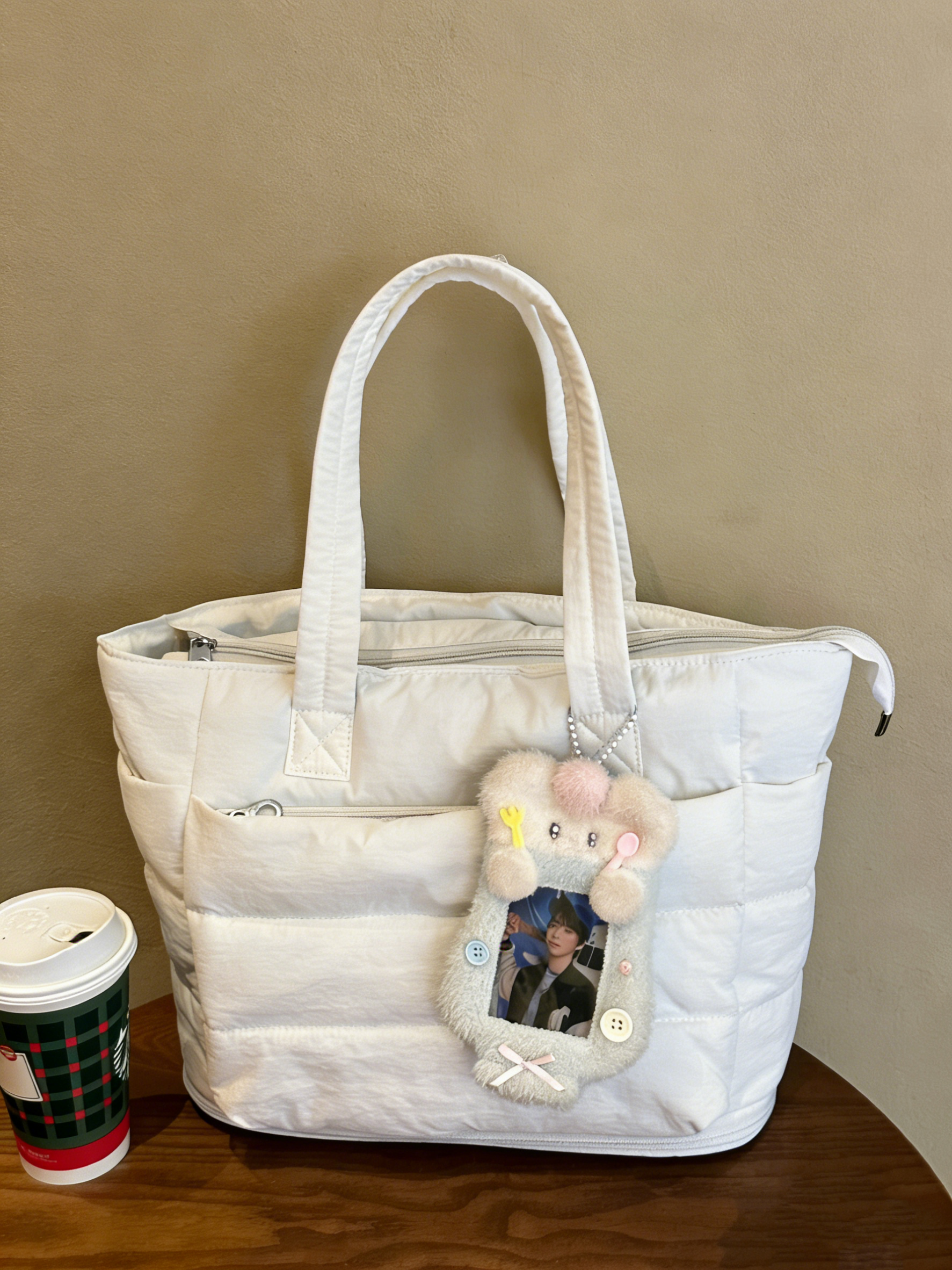 VIVIDO New "Cloud" Tote Bag: A Versatile, Must-Have Shoulder Bag for Commuters and College Students