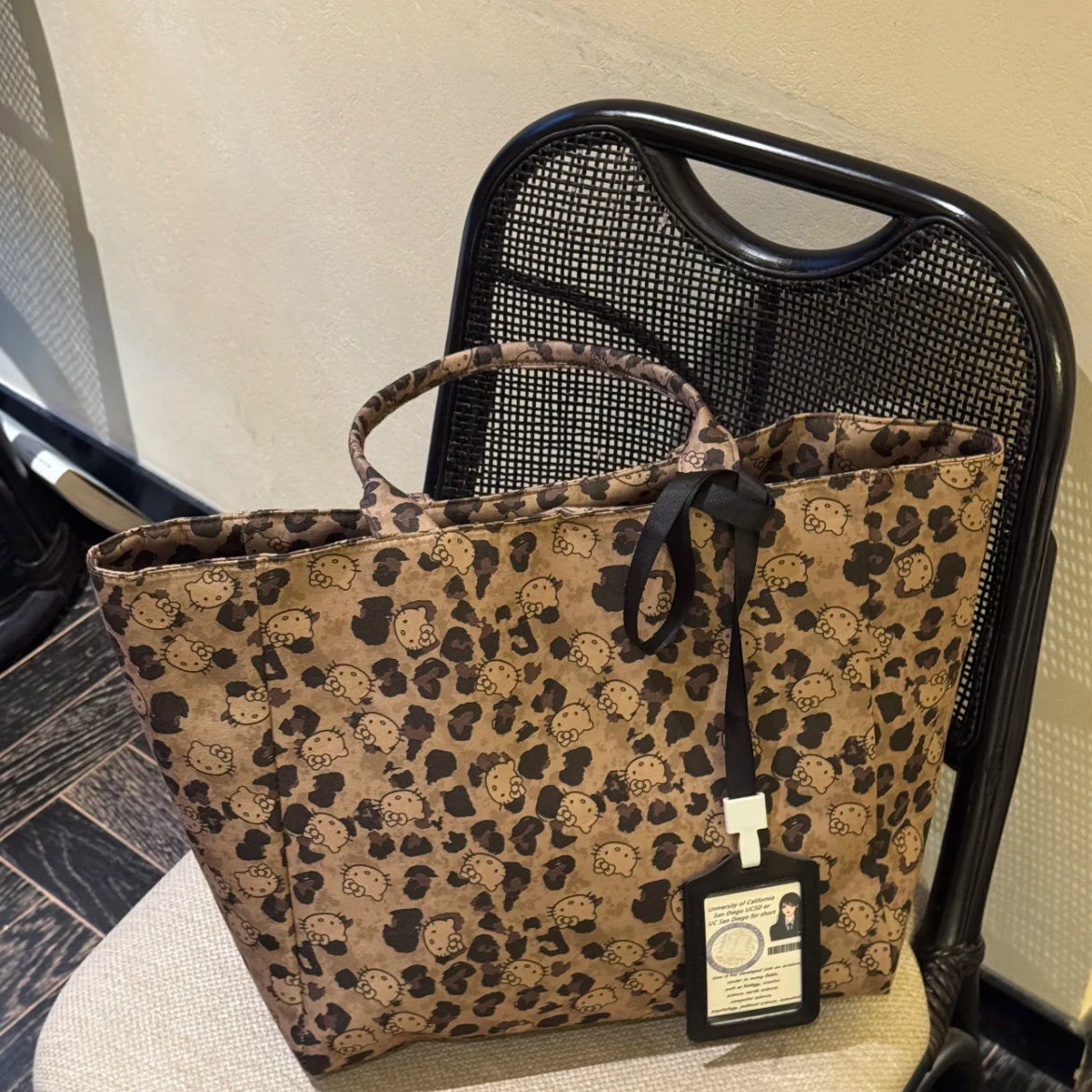 VIVIDO Commuter Leopard-Print Tote Bag — Casual, Large-Capacity Fabric Bag